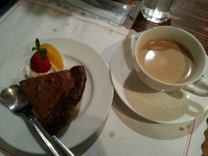 EL　VALENCIANO　コーヒー＆チョコレートケーキ