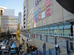 八王子駅北口　マルベリーブリッジ