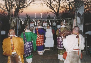 高尾山「迎光祭」の様子